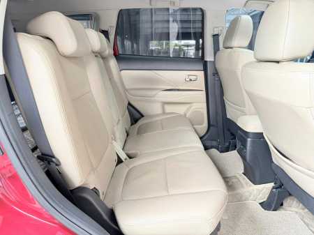 Outlander 2.4L  Prenium 4WD Năm SX 2018. Biển số TP. Odo: 52.000km. Màu: ĐỎ. Pháp lý, cá nhân, ký bán1792992761429_82776463987201281_82776463987201281_1ede0722229c2e38b63ad10fa7553d91