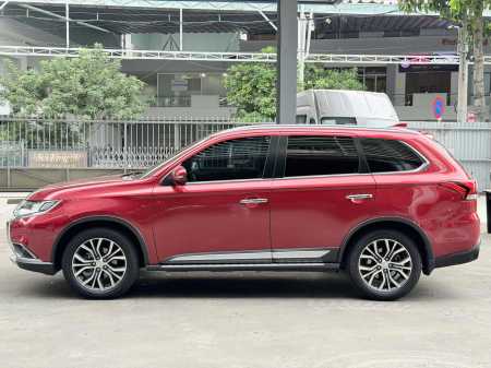 Outlander 2.4L  Prenium 4WD Năm SX 2018. Biển số TP. Odo: 52.000km. Màu: ĐỎ. Pháp lý, cá nhân, ký bán1792992761463_82776463987201281_82776463987201281_3d13857354fff71b8f872bf1e6a63043